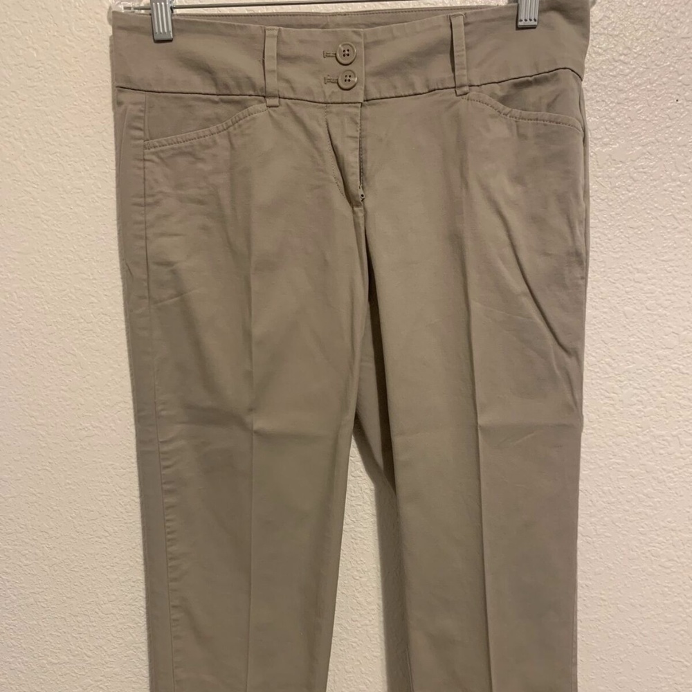 Classic Ann Taylor Loft Beige Original Crop Pant Woman's 2